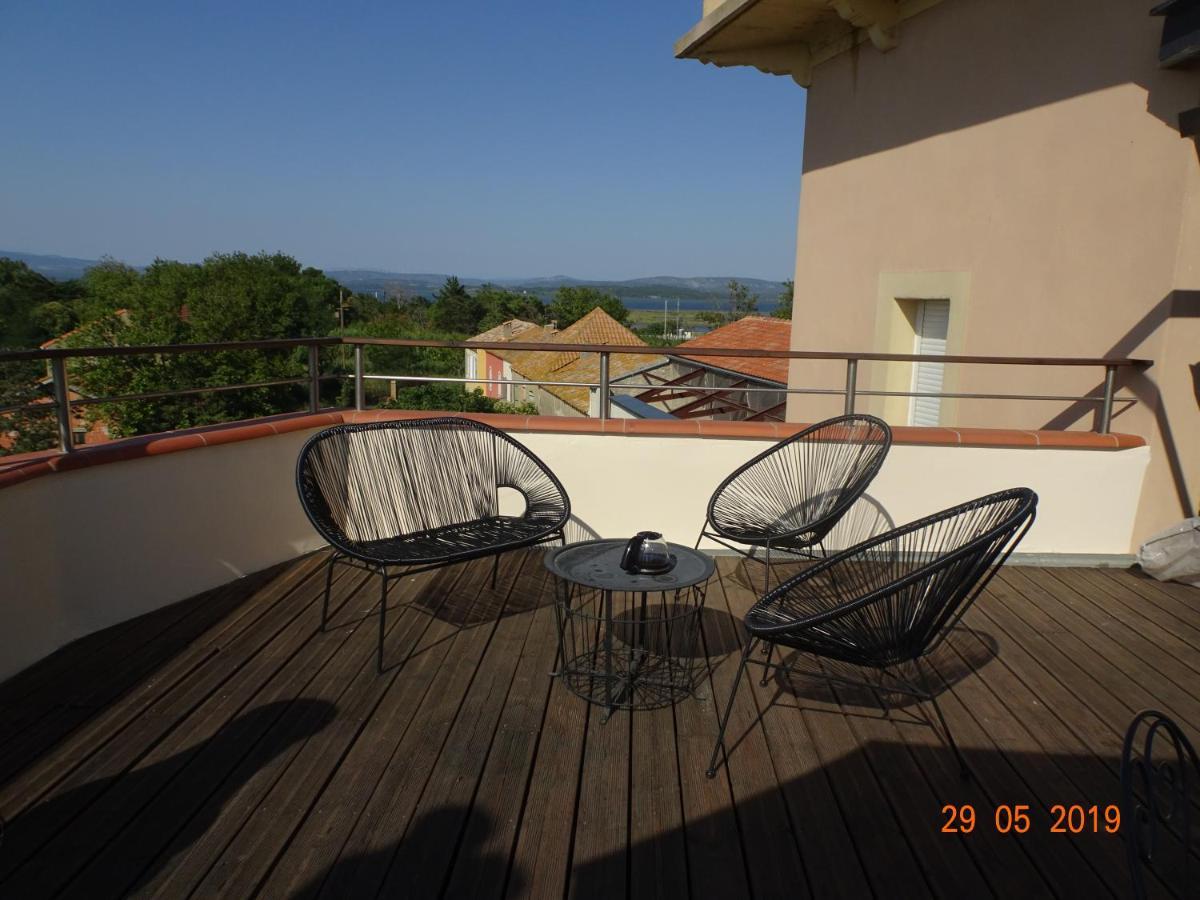Apartamento Domaine Du Petit Tournebelle Gruissan Exterior foto