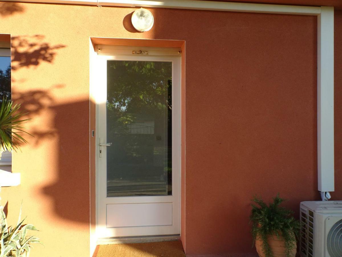 Apartamento Domaine Du Petit Tournebelle Gruissan Exterior foto